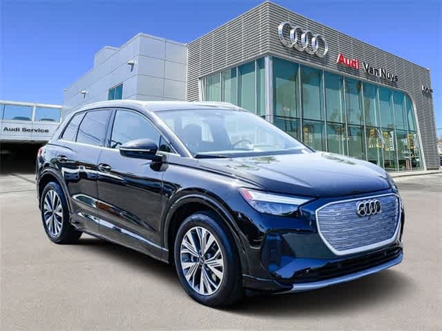 Thumbnail: 2023 Audi Q4 e-tron - 5