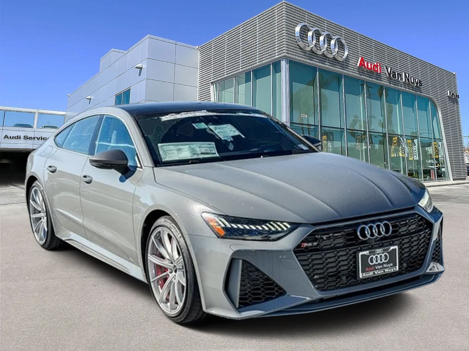 Thumbnail: 2026 Audi RS 7 - 3