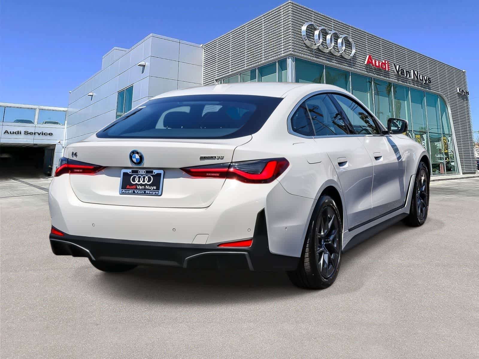 Thumbnail: 2023 BMW i4 - 3