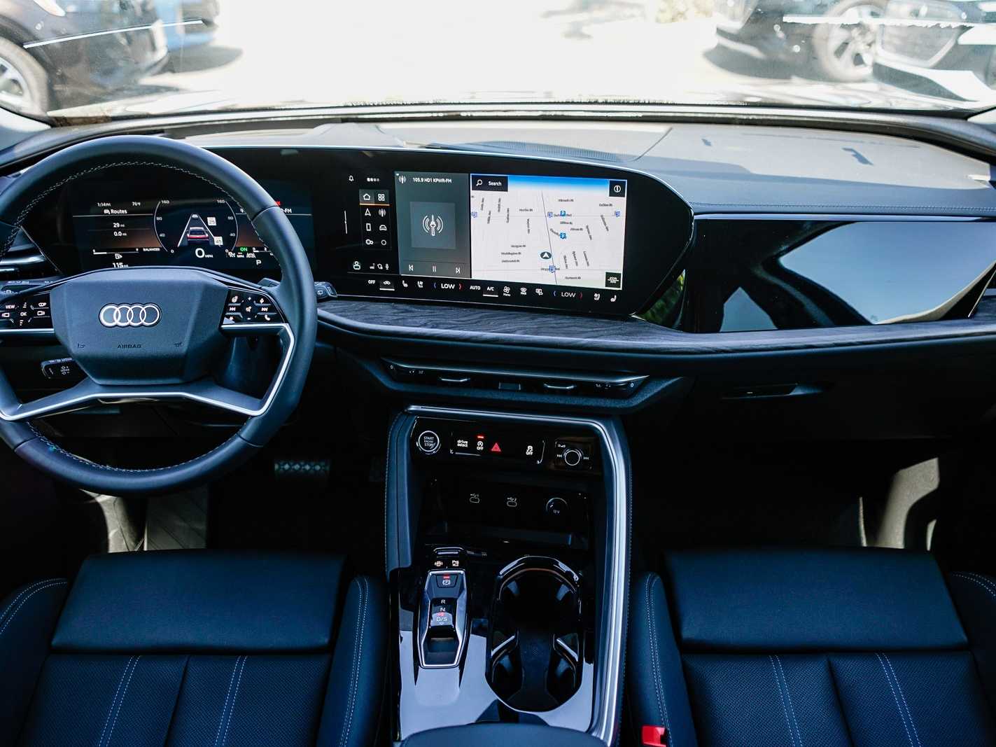 Thumbnail: 2025 Audi Q5 - 12