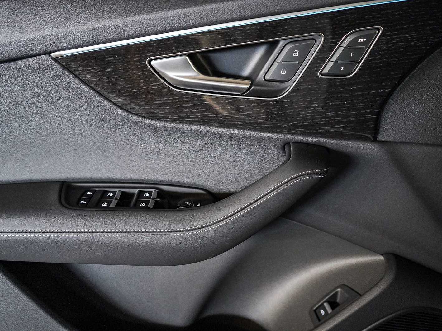 Thumbnail: 2026 Audi Q7 - 22