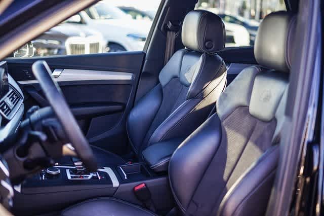 Thumbnail: 2019 Audi SQ5 - 19