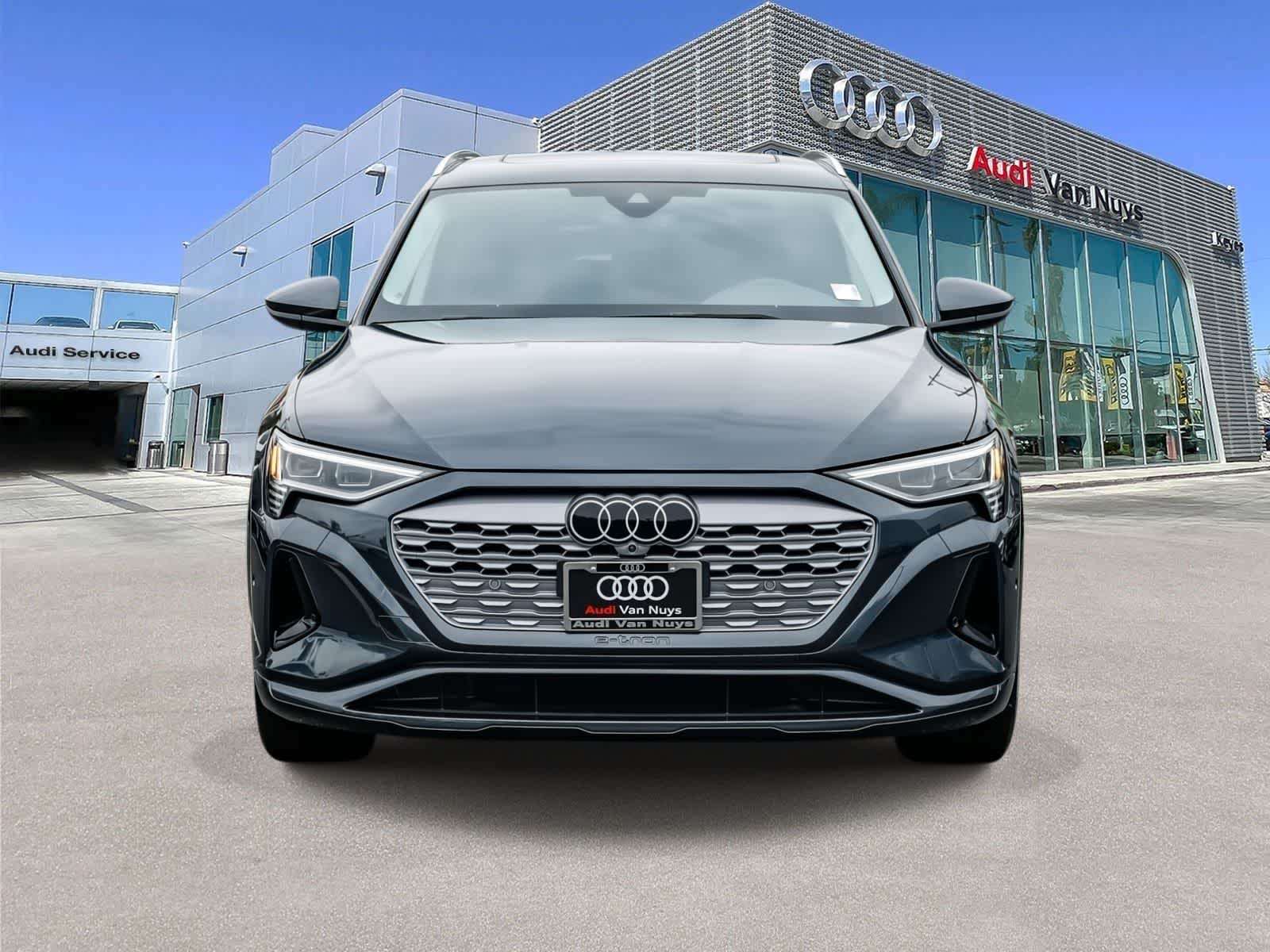 Thumbnail: 2024 Audi Q8 e-tron - 6