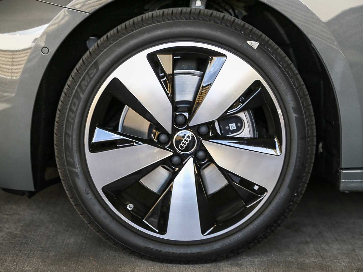 Thumbnail: 2025 Audi A5 - 10