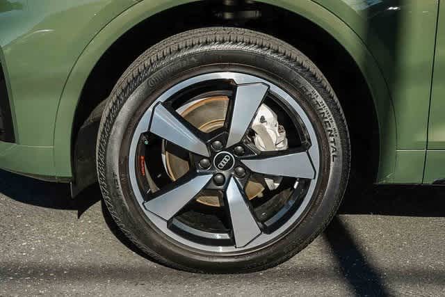 Thumbnail: 2022 Audi Q5 - 10