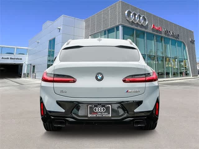 Thumbnail: 2023 BMW X4 - 3