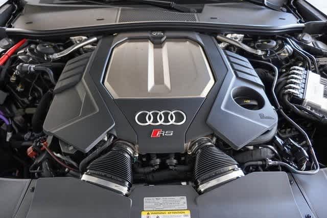 Thumbnail: 2025 Audi RS 6 - 29