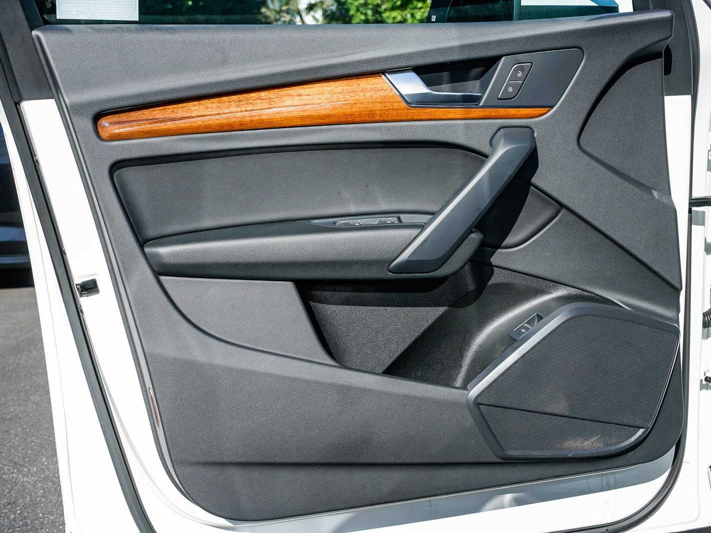 Thumbnail: 2023 Audi Q5 - 29