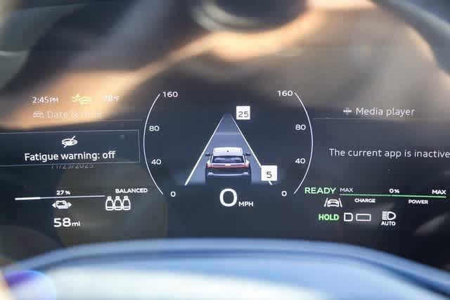 Thumbnail: 2025 Audi Q6 e-tron - 22