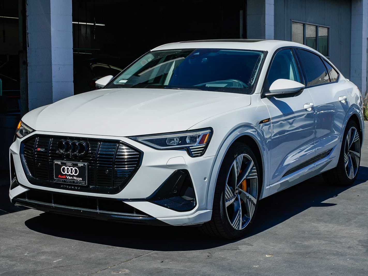 2022 Audi e-tron S Prestige -
                  Sherman Oaks, CA