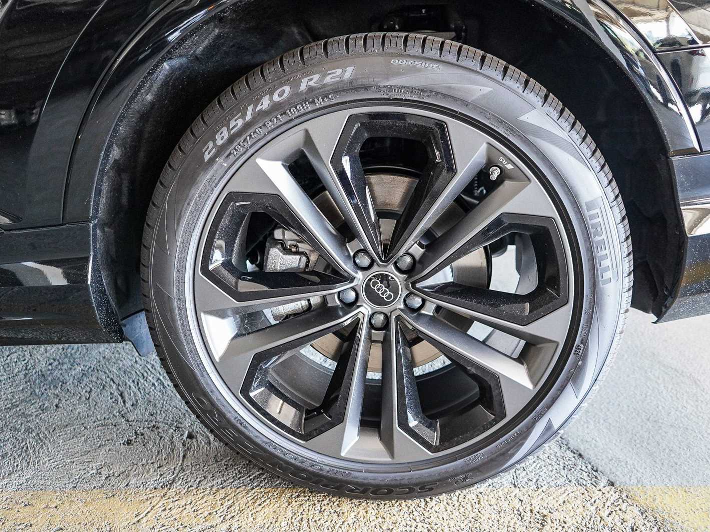 Thumbnail: 2026 Audi Q7 - 8