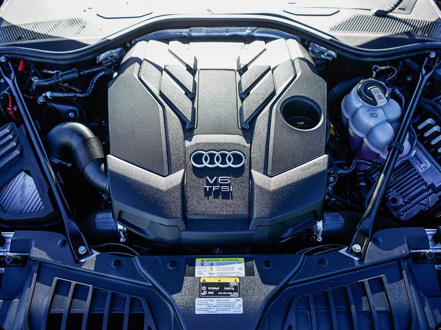 Thumbnail: 2022 Audi A8 - 28