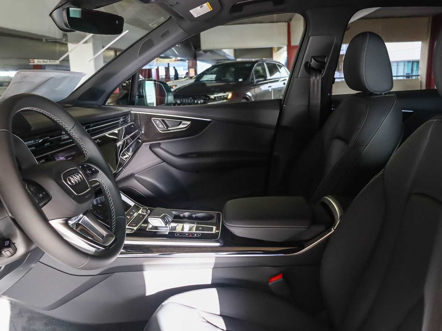 Thumbnail: 2026 Audi Q7 - 19