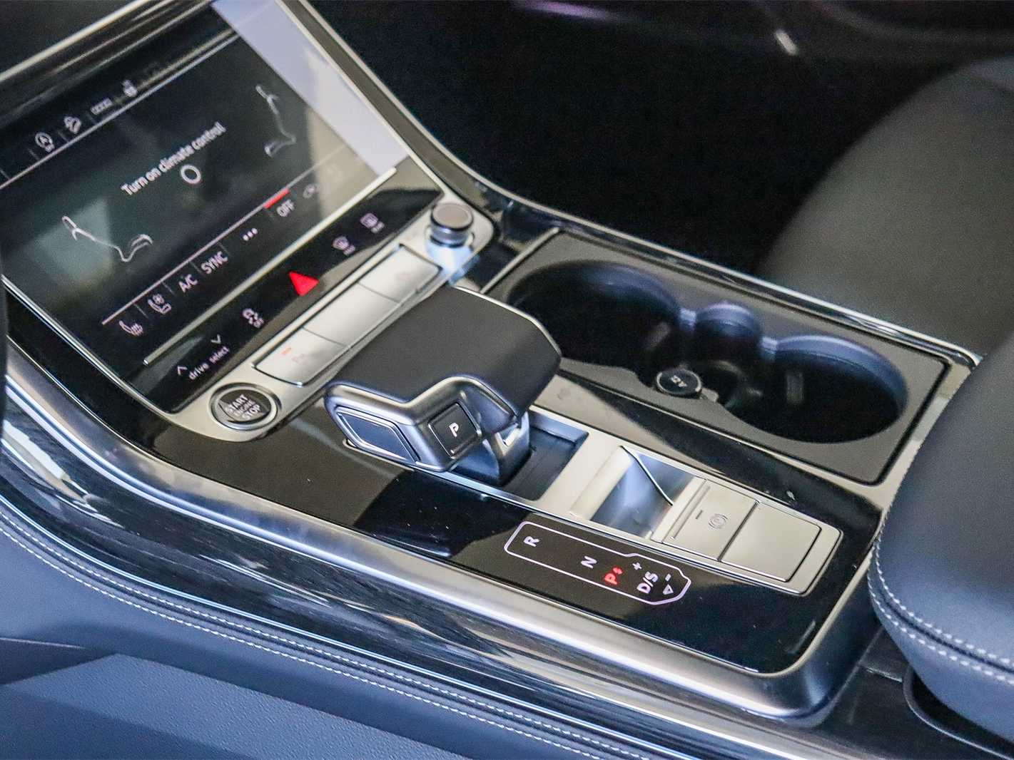 Thumbnail: 2026 Audi Q7 - 20