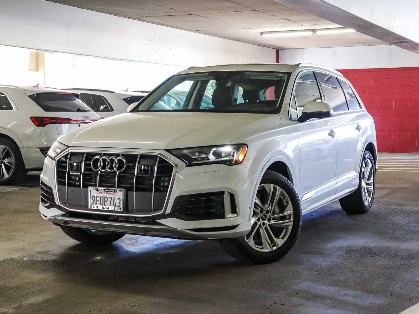 2023 Audi Q7 Premium Plus