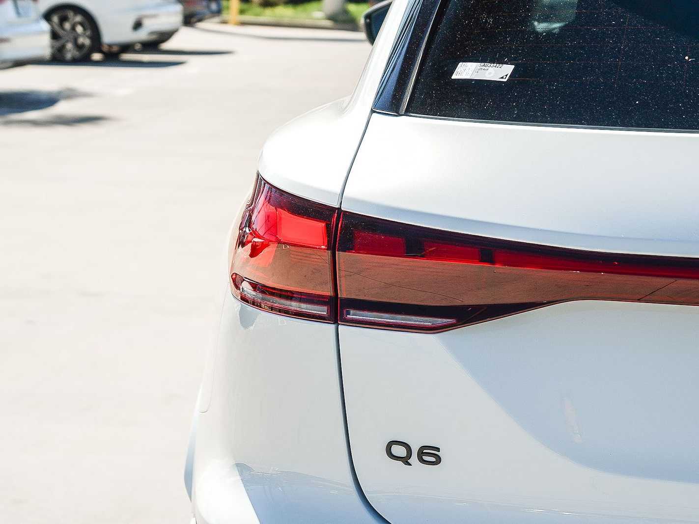 Thumbnail: 2025 Audi Q6 e-tron - 7