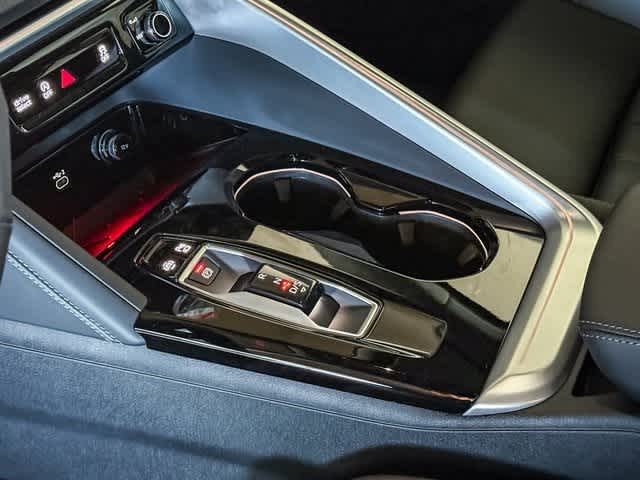 Thumbnail: 2025 Audi Q5 - 20