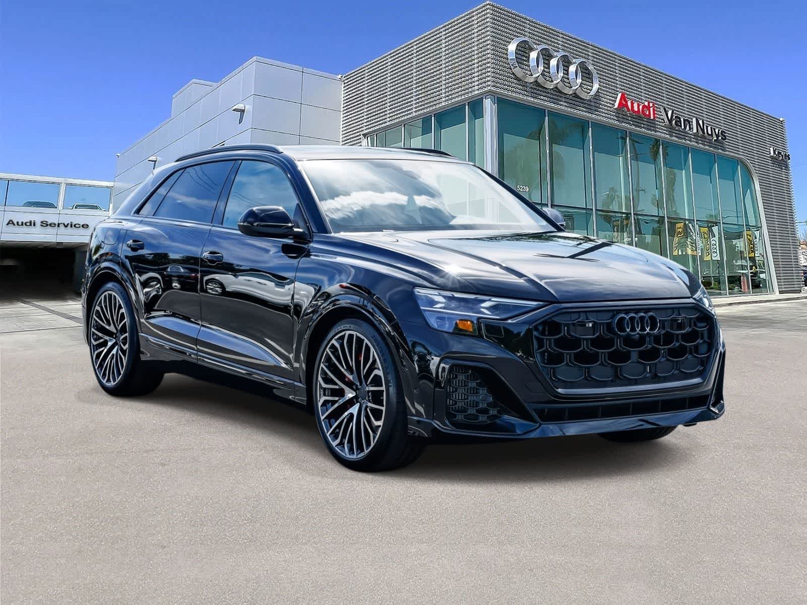 Thumbnail: 2026 Audi SQ8 - 5