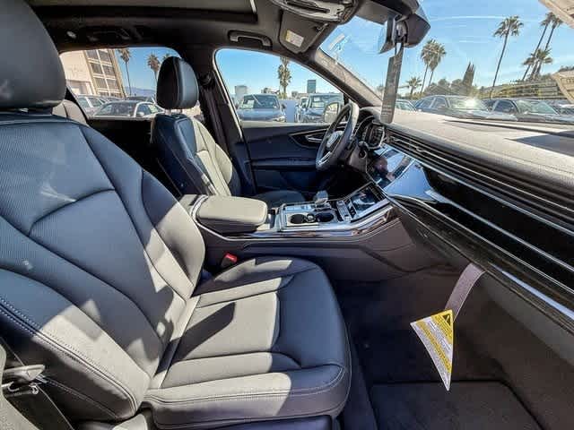 Thumbnail: 2026 Audi Q7 - 17