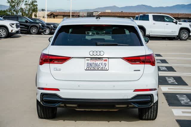 Thumbnail: 2020 Audi Q3 - 3