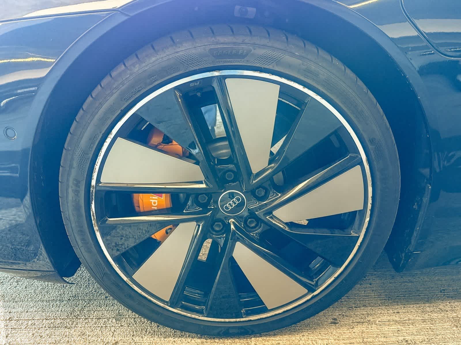 Thumbnail: 2023 Audi RS e-tron GT - 9