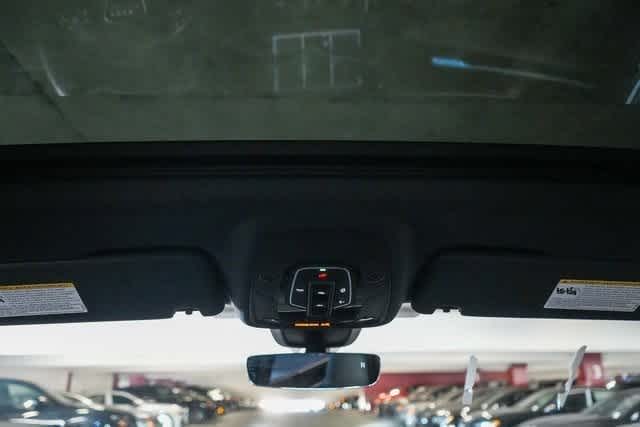 Thumbnail: 2025 Audi SQ7 - 25