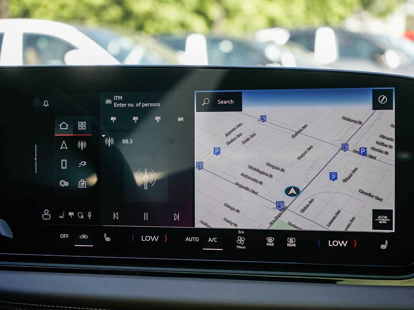 Thumbnail: 2025 Audi e-tron - 14