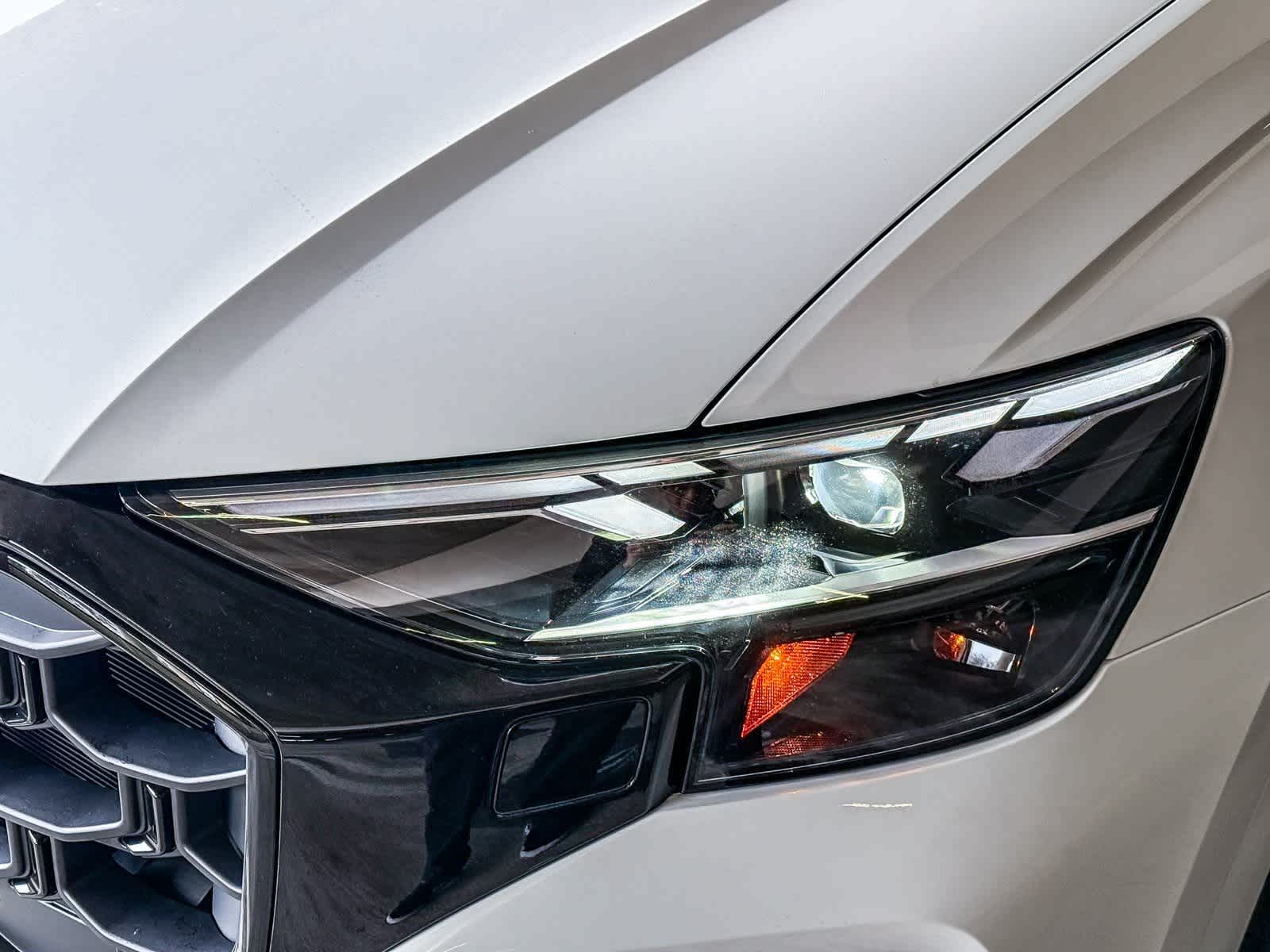 Thumbnail: 2026 Audi SQ8 - 10