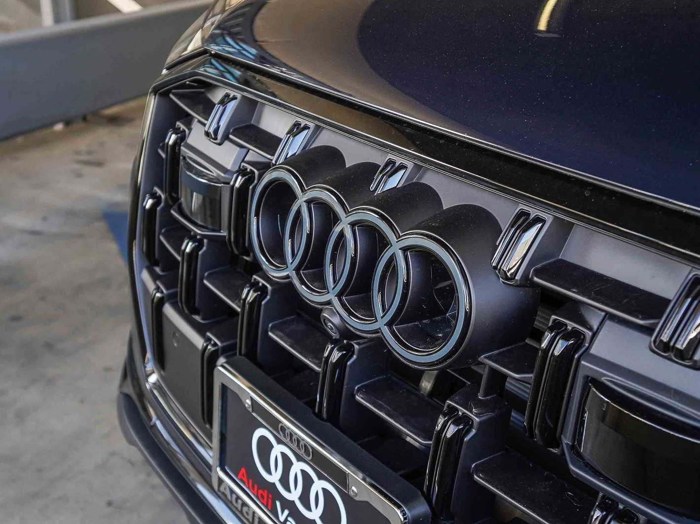 Thumbnail: 2026 Audi Q7 - 9