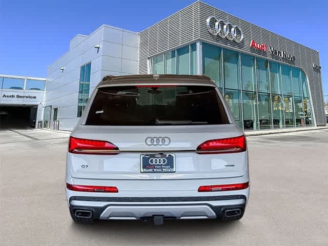 Thumbnail: 2025 Audi Q7 - 5