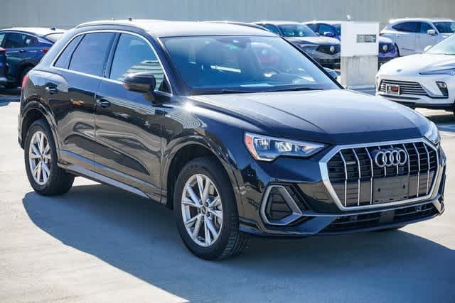 Thumbnail: 2022 Audi Q3 - 5
