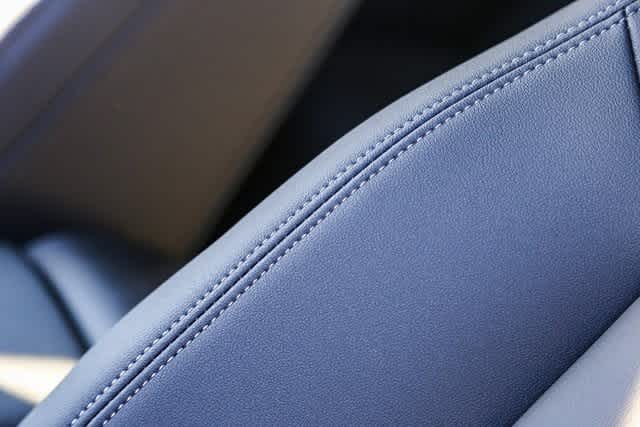 Thumbnail: 2025 Audi Q6 e-tron - 24