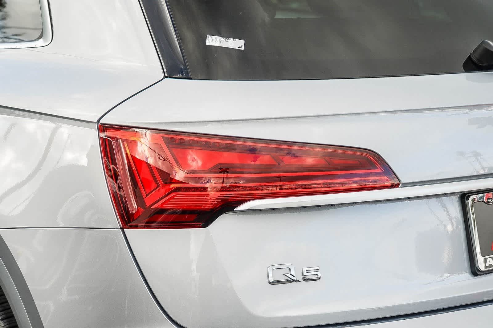 Thumbnail: 2023 Audi Q5 - 7