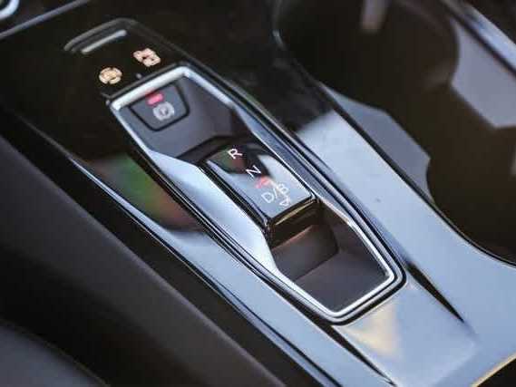 Thumbnail: 2025 Audi Q6 e-tron - 19