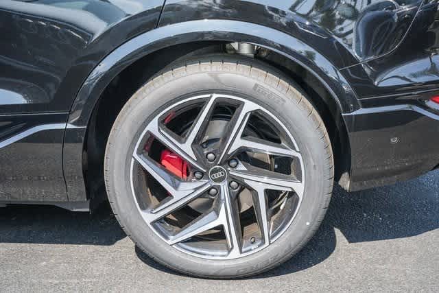 Thumbnail: 2025 Audi SQ6 e-tron - 15