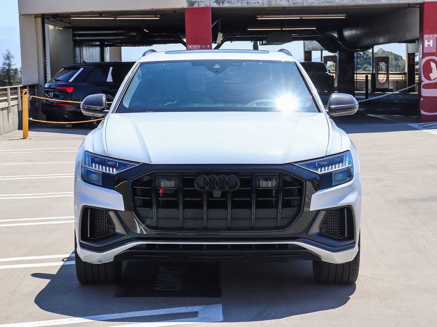 Thumbnail: 2023 Audi SQ8 - 5