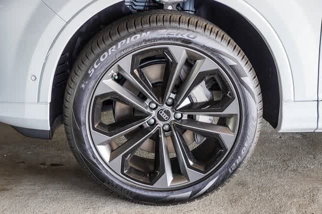 2025 Audi Q7 Premium Plus 10