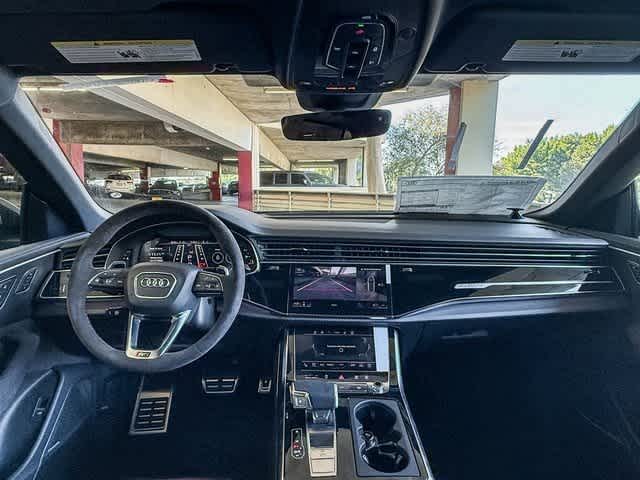 Thumbnail: 2026 Audi RS Q8 - 12
