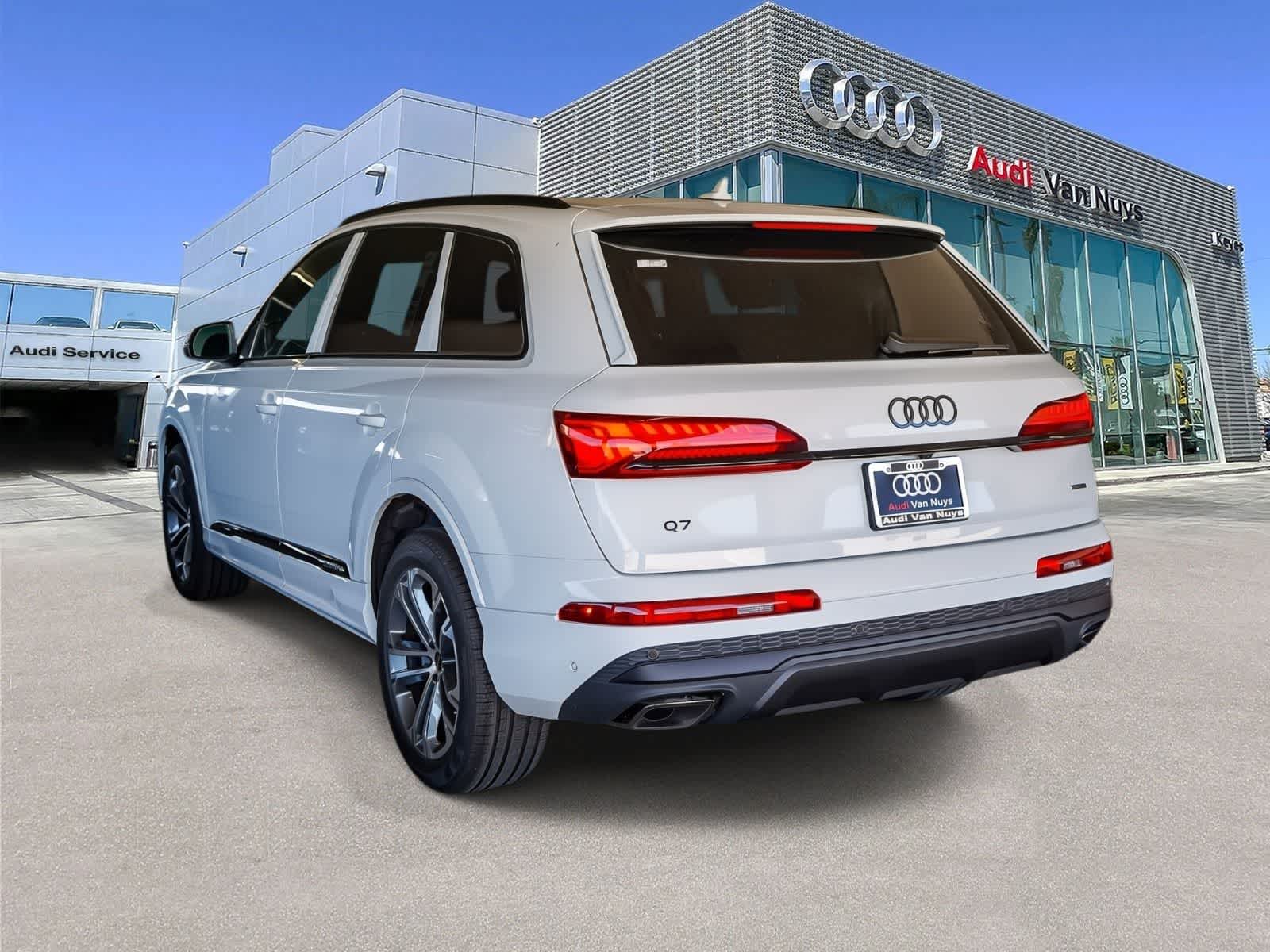 Thumbnail: 2026 Audi Q7 - 6