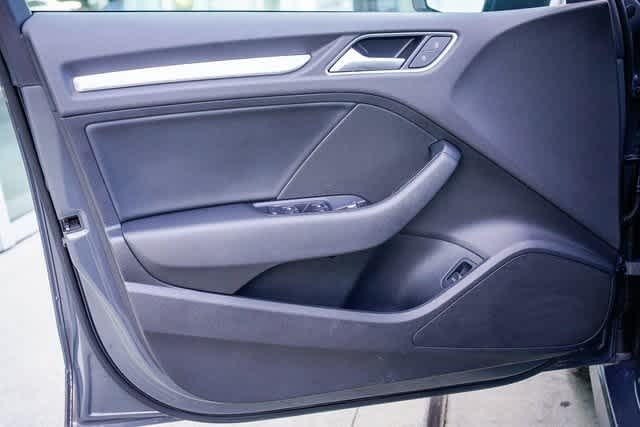 Thumbnail: 2017 Audi S3 - 19