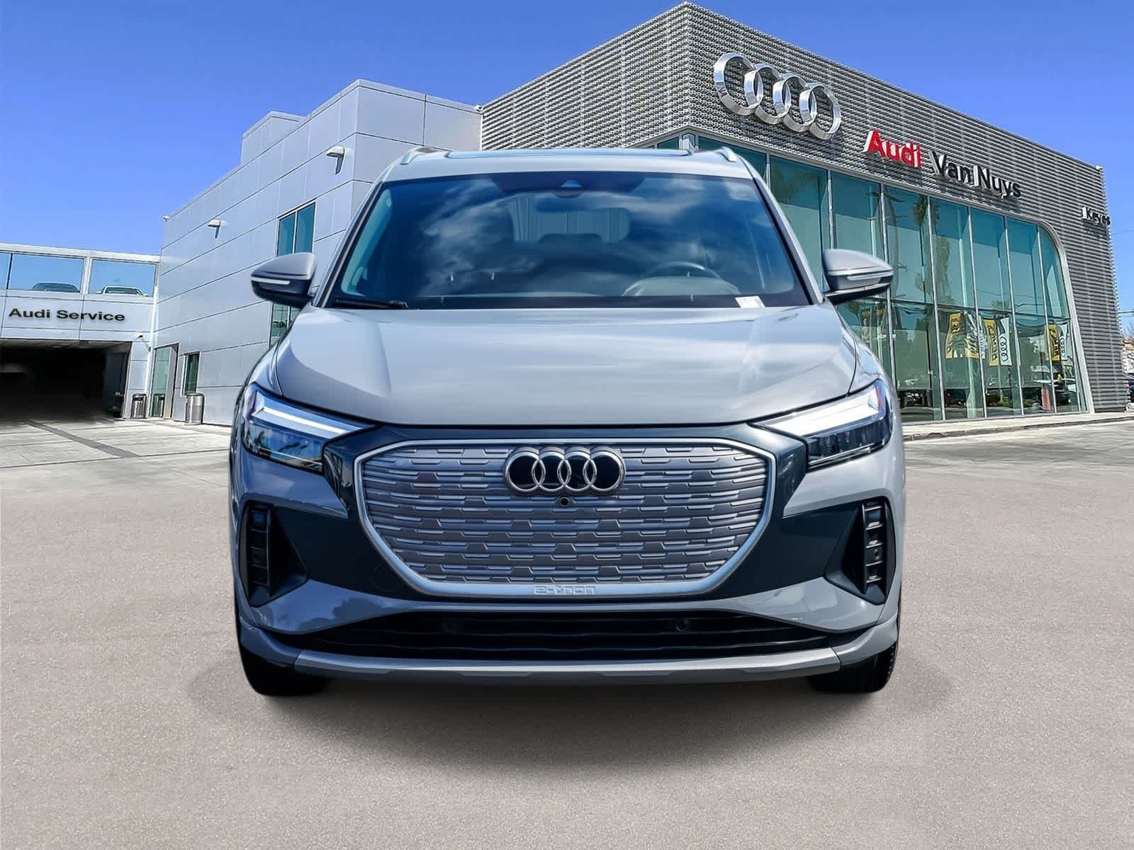 Thumbnail: 2023 Audi Q4 e-tron - 6