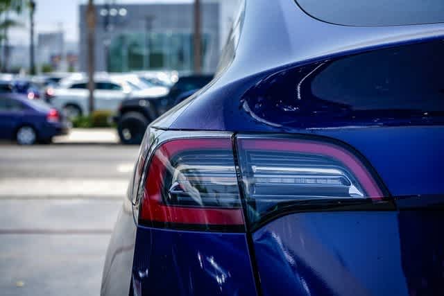 2023 Tesla Model Y Long Range 9