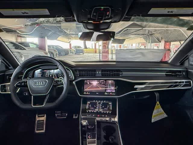 Thumbnail: 2025 Audi RS 7 - 12