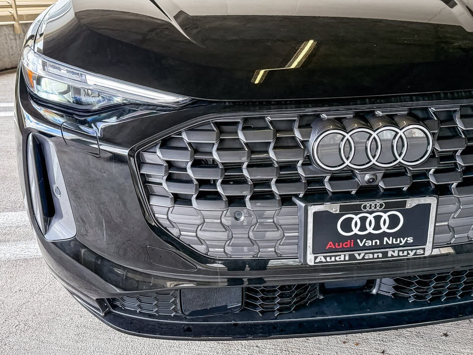 Thumbnail: 2025 Audi Q5 - 11