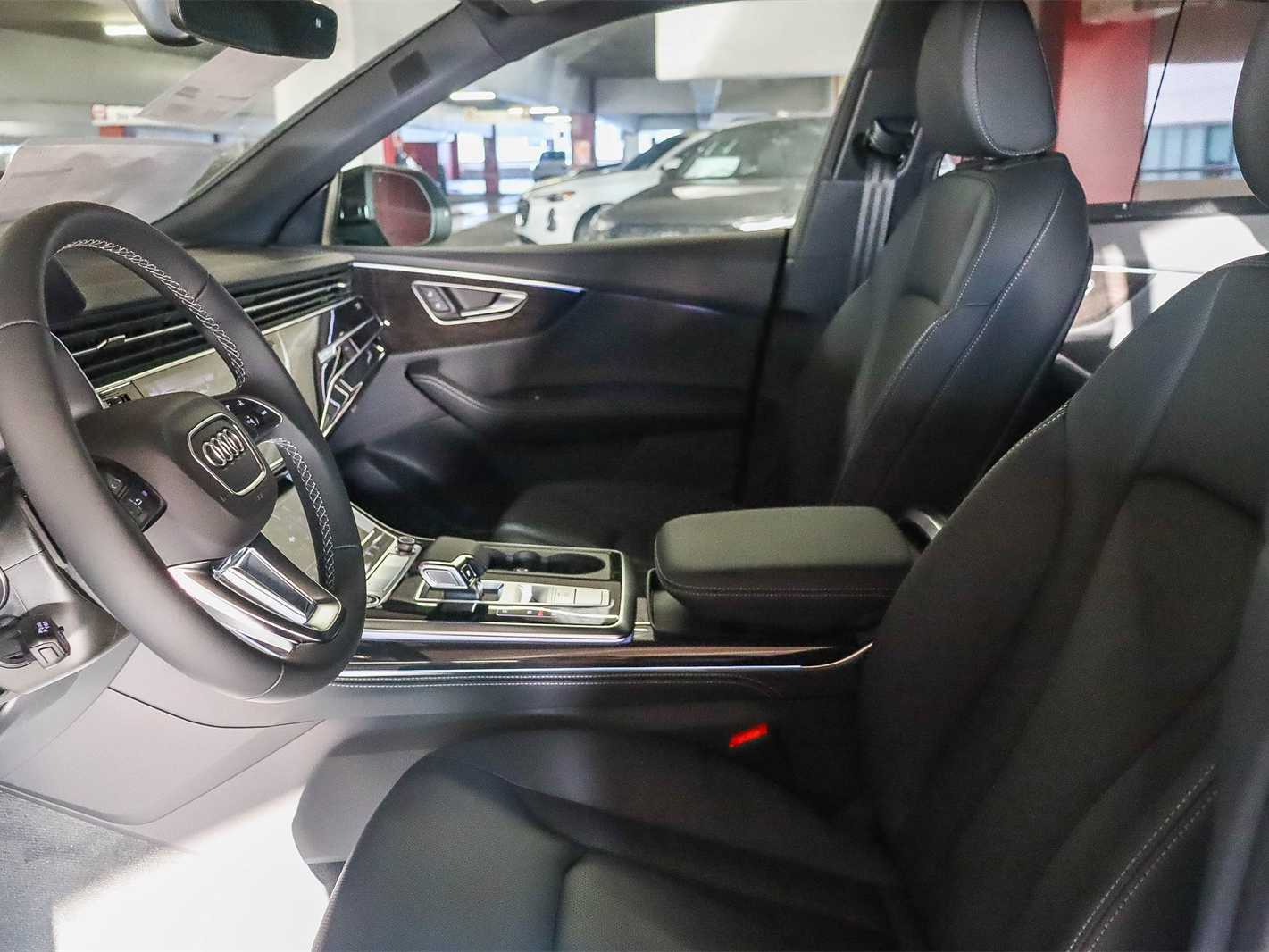 Thumbnail: 2026 Audi Q8 - 19