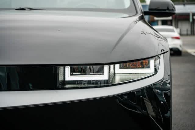 Thumbnail: 2023 Hyundai Ioniq 5 - 7