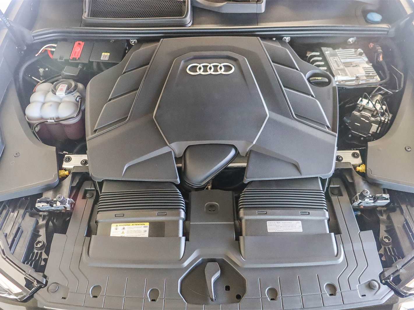 Thumbnail: 2026 Audi Q8 - 27