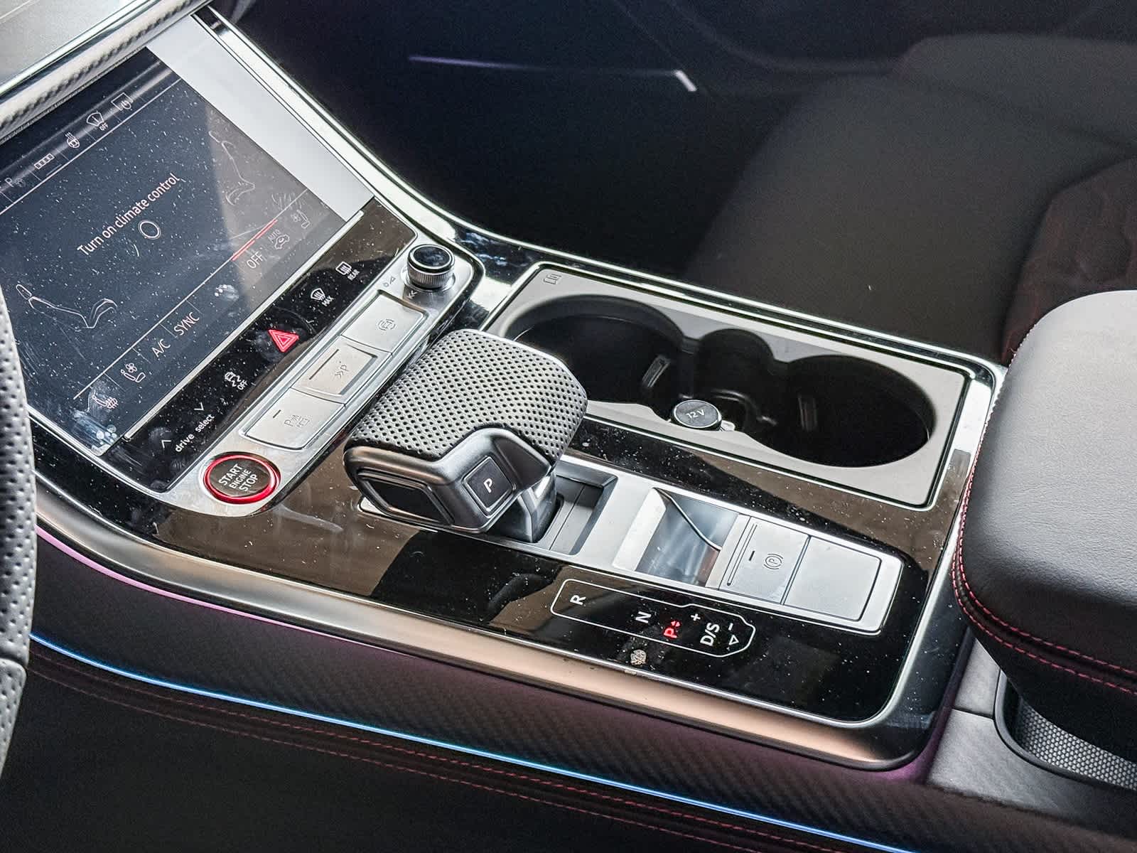 Thumbnail: 2026 Audi RS Q8 - 20