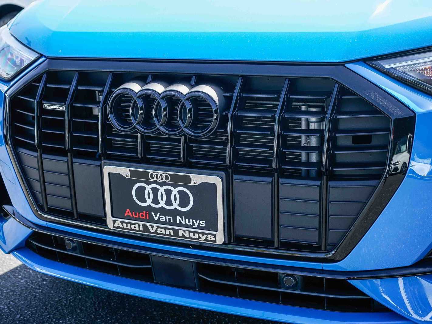 Thumbnail: 2022 Audi Q3 - 8