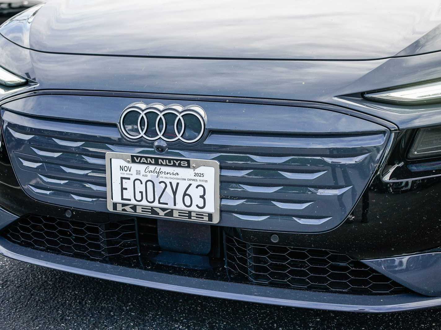 Thumbnail: 2025 Audi e-tron - 8